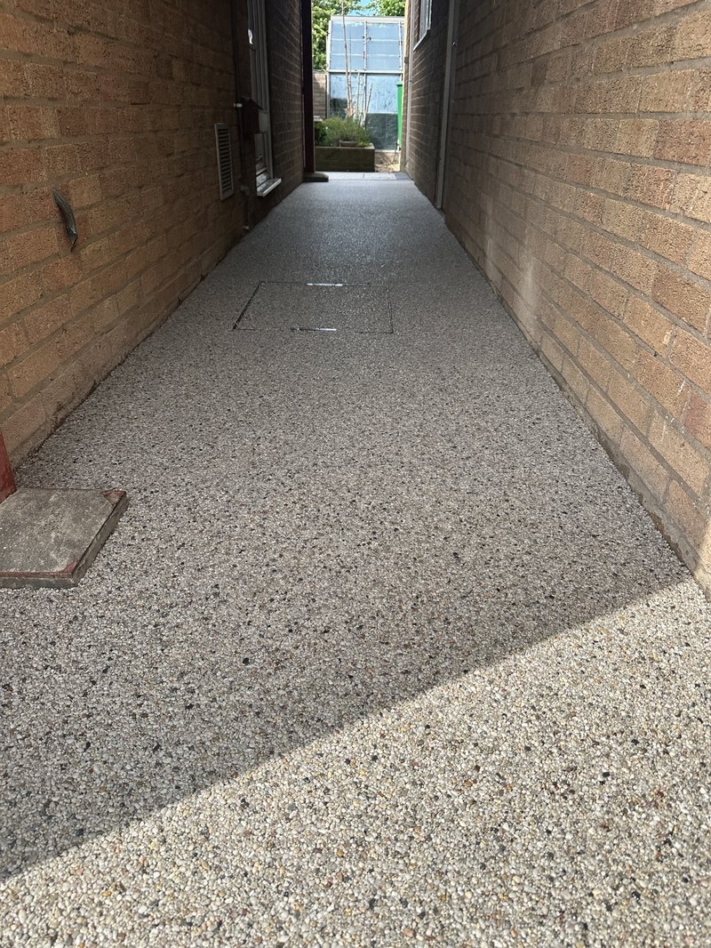 Completed resin driveway project in Cambridge Road, Fulbourn, CB21 5EG